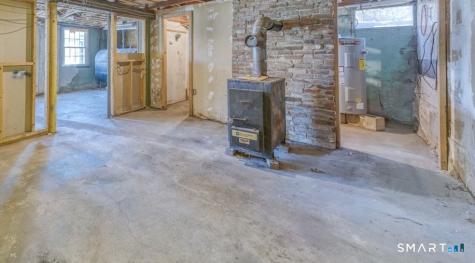 95 Dyer Avenue Canton CT 06019