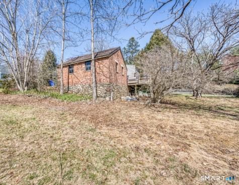 95 Dyer Avenue Canton CT 06019