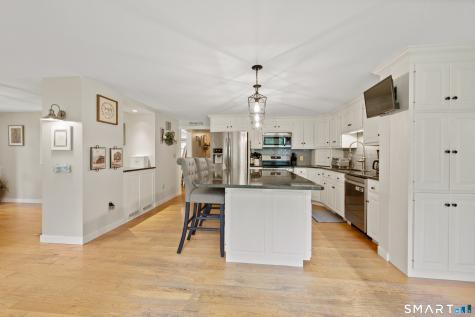 347 Matthews Street Bristol CT 06010