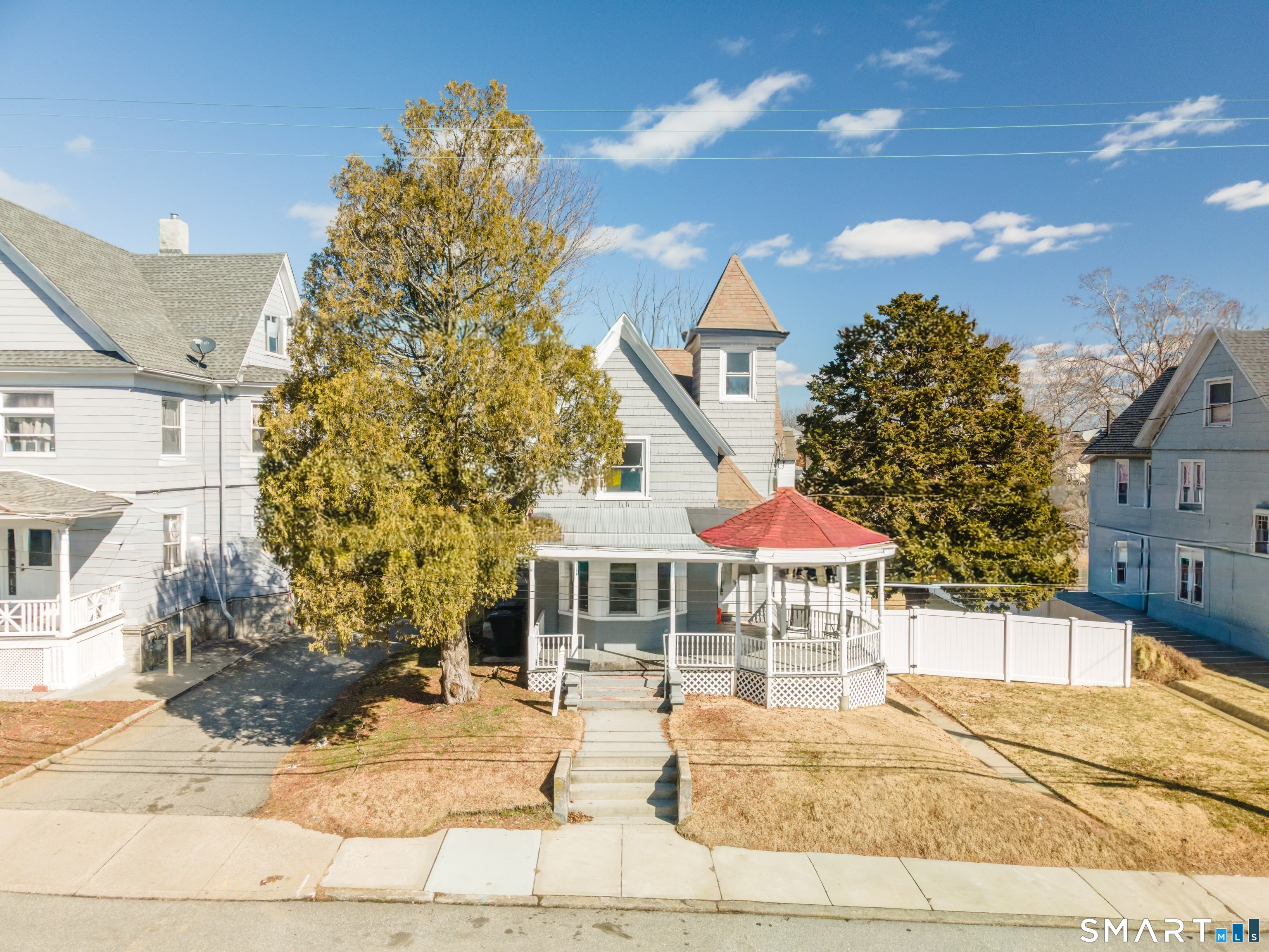 163 Willetts Avenue New London CT 06320