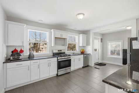 163 Willetts Avenue New London CT 06320