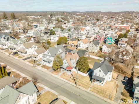 163 Willetts Avenue New London CT 06320
