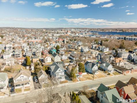 163 Willetts Avenue New London CT 06320