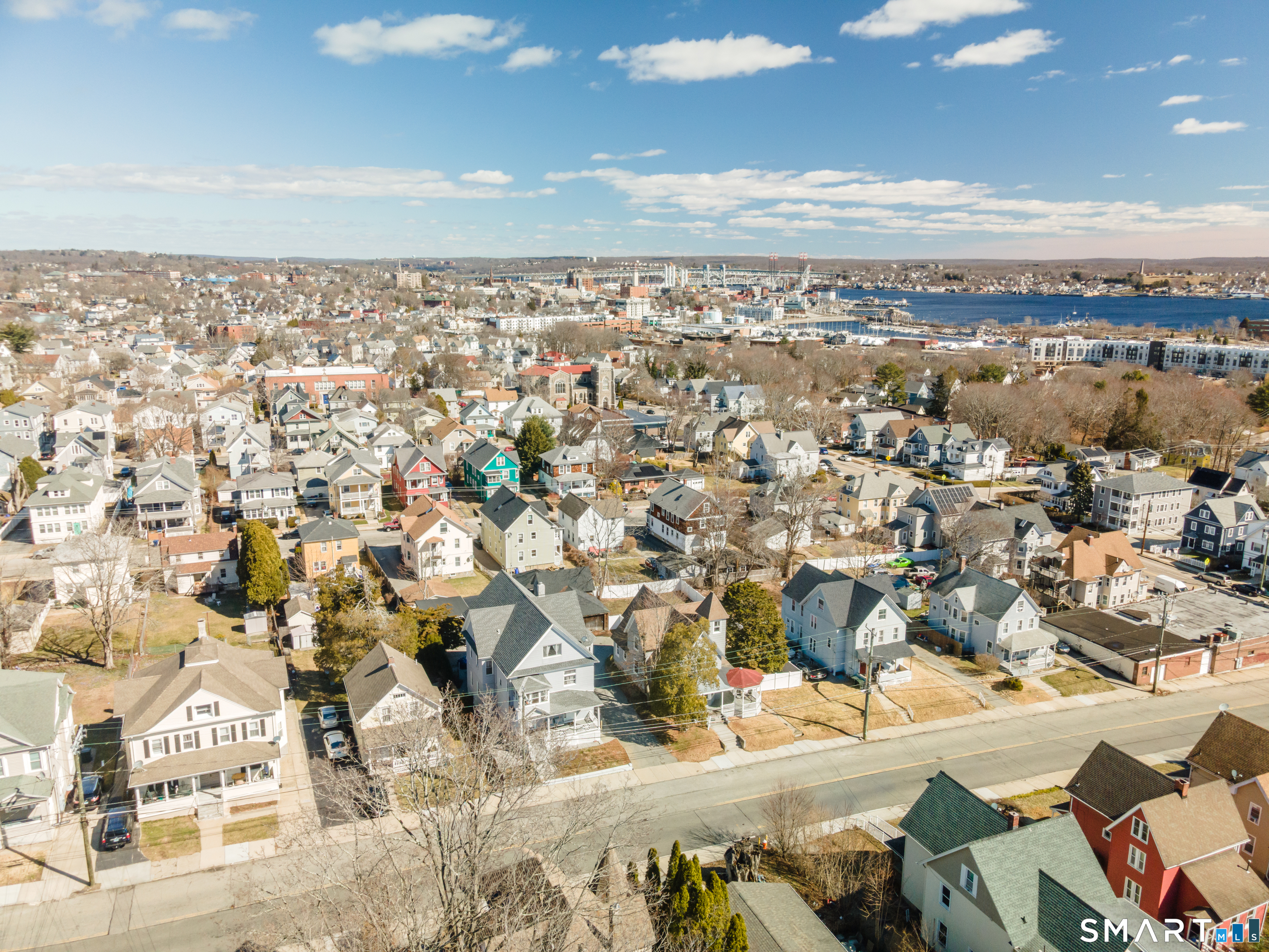 163 Willetts Avenue New London CT 06320