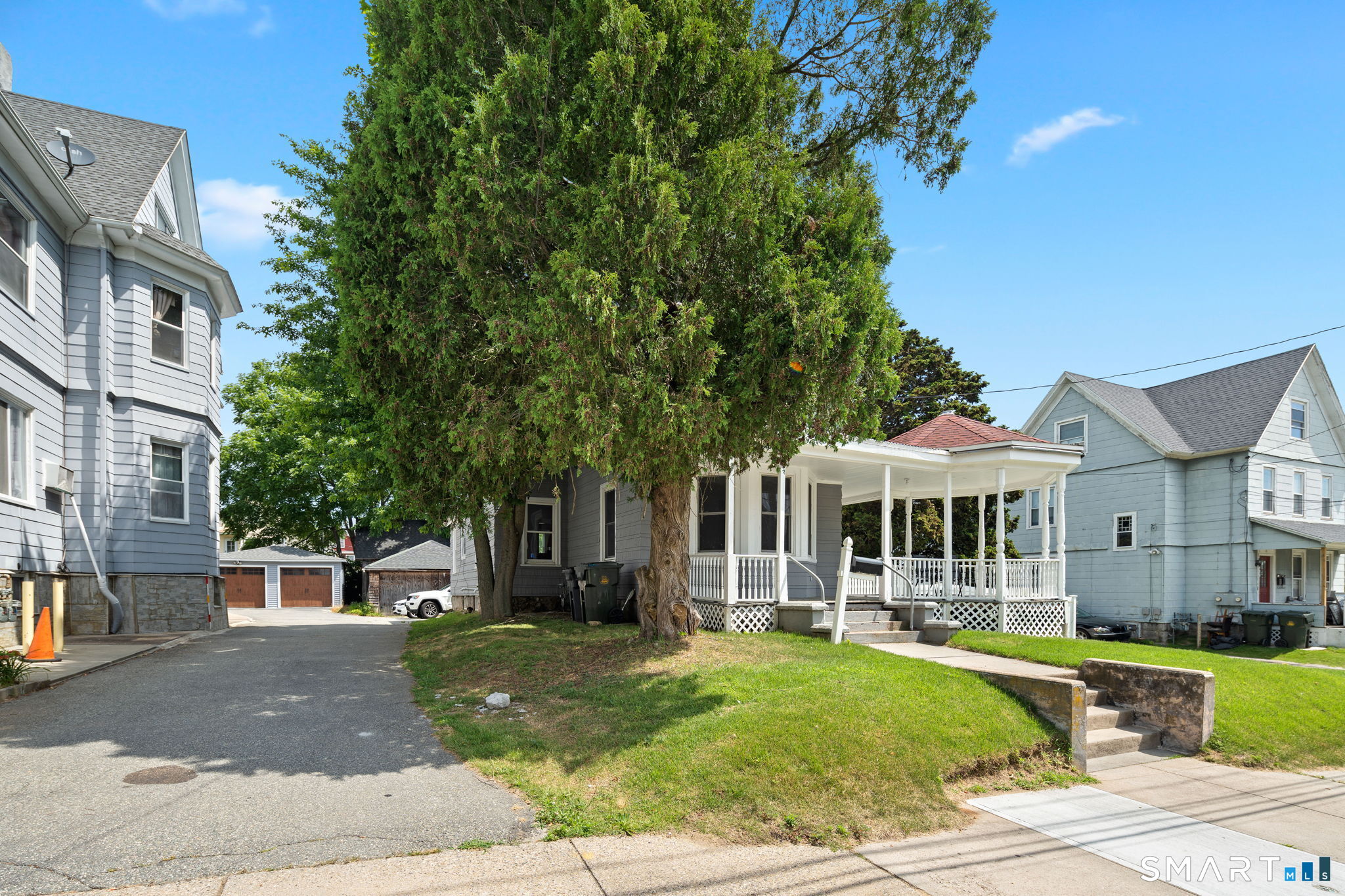 163 Willetts Avenue New London CT 06320