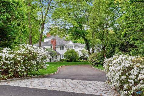 34 Bayberry Road New Canaan CT 06840