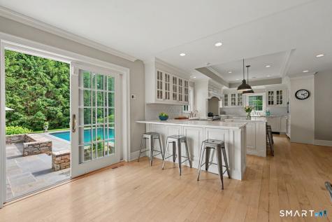 34 Bayberry Road New Canaan CT 06840