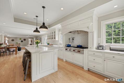 34 Bayberry Road New Canaan CT 06840