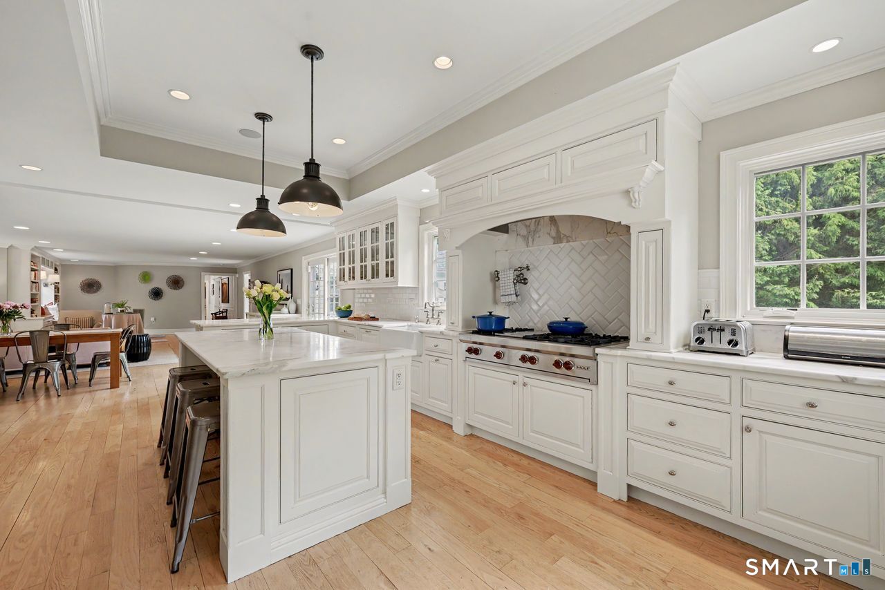 34 Bayberry Road New Canaan CT 06840