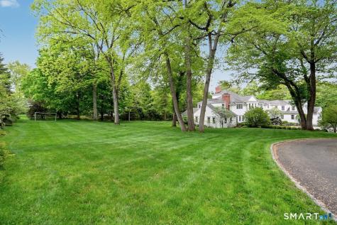 34 Bayberry Road New Canaan CT 06840