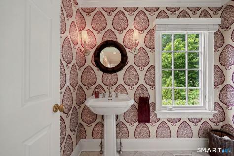 34 Bayberry Road New Canaan CT 06840