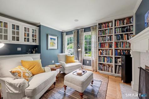34 Bayberry Road New Canaan CT 06840