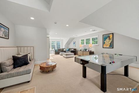 34 Bayberry Road New Canaan CT 06840