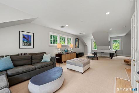 34 Bayberry Road New Canaan CT 06840
