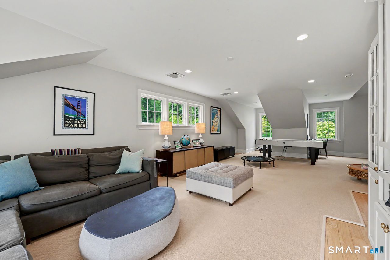 34 Bayberry Road New Canaan CT 06840