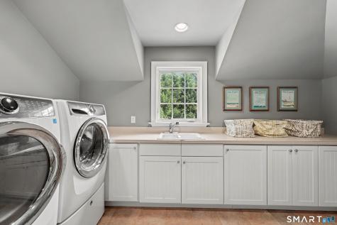 34 Bayberry Road New Canaan CT 06840