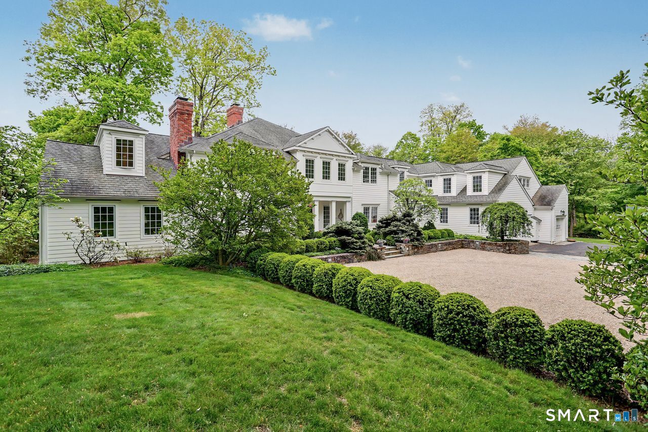 34 Bayberry Road New Canaan CT 06840