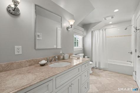 34 Bayberry Road New Canaan CT 06840