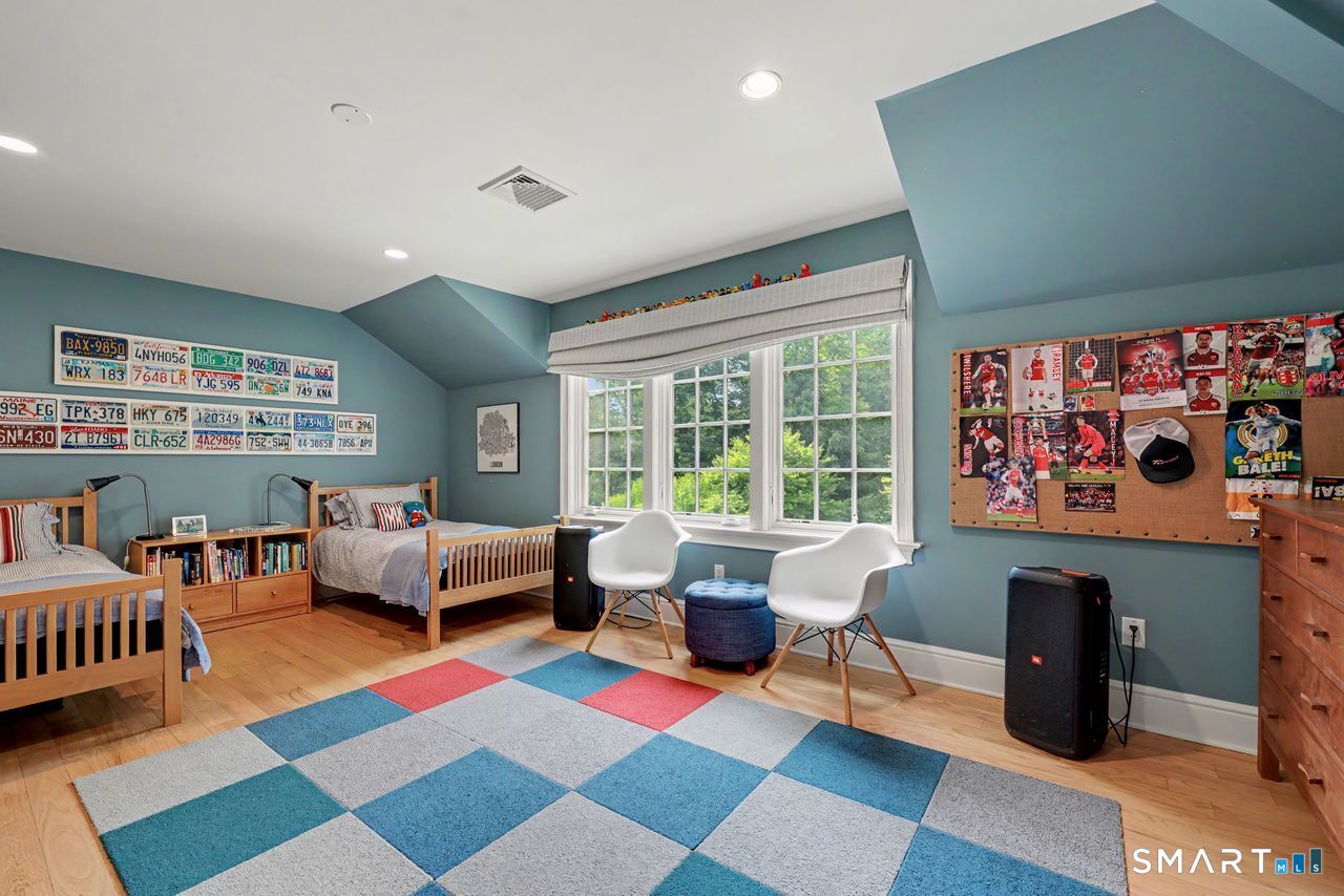 34 Bayberry Road New Canaan CT 06840