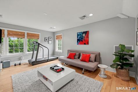 34 Bayberry Road New Canaan CT 06840