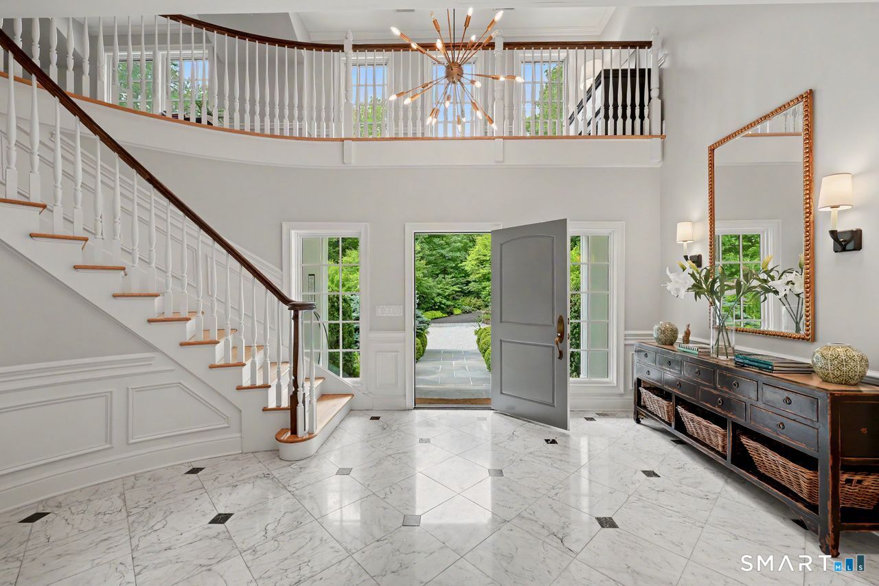 34 Bayberry Road New Canaan CT 06840