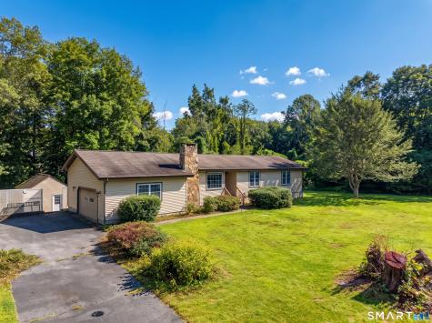 728 Long Cove Road Ledyard CT 06335
