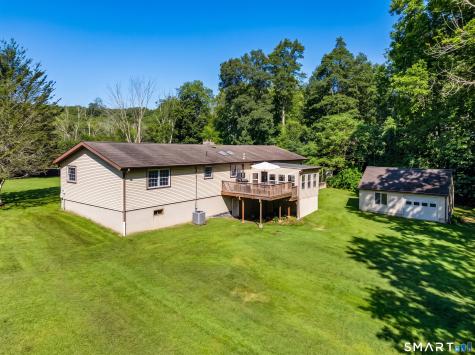 728 Long Cove Road Ledyard CT 06335