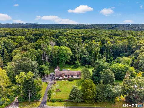 728 Long Cove Road Ledyard CT 06335
