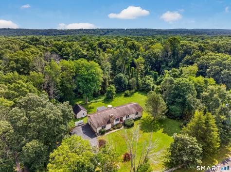728 Long Cove Road Ledyard CT 06335