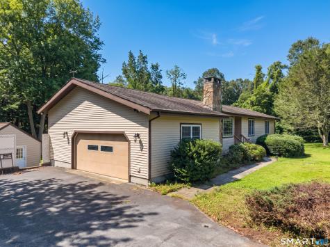 728 Long Cove Road Ledyard CT 06335