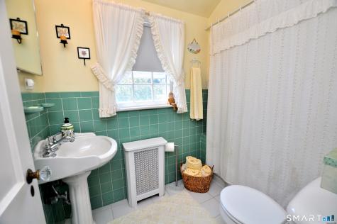 32 Aspetuck Avenue New Milford CT 06776