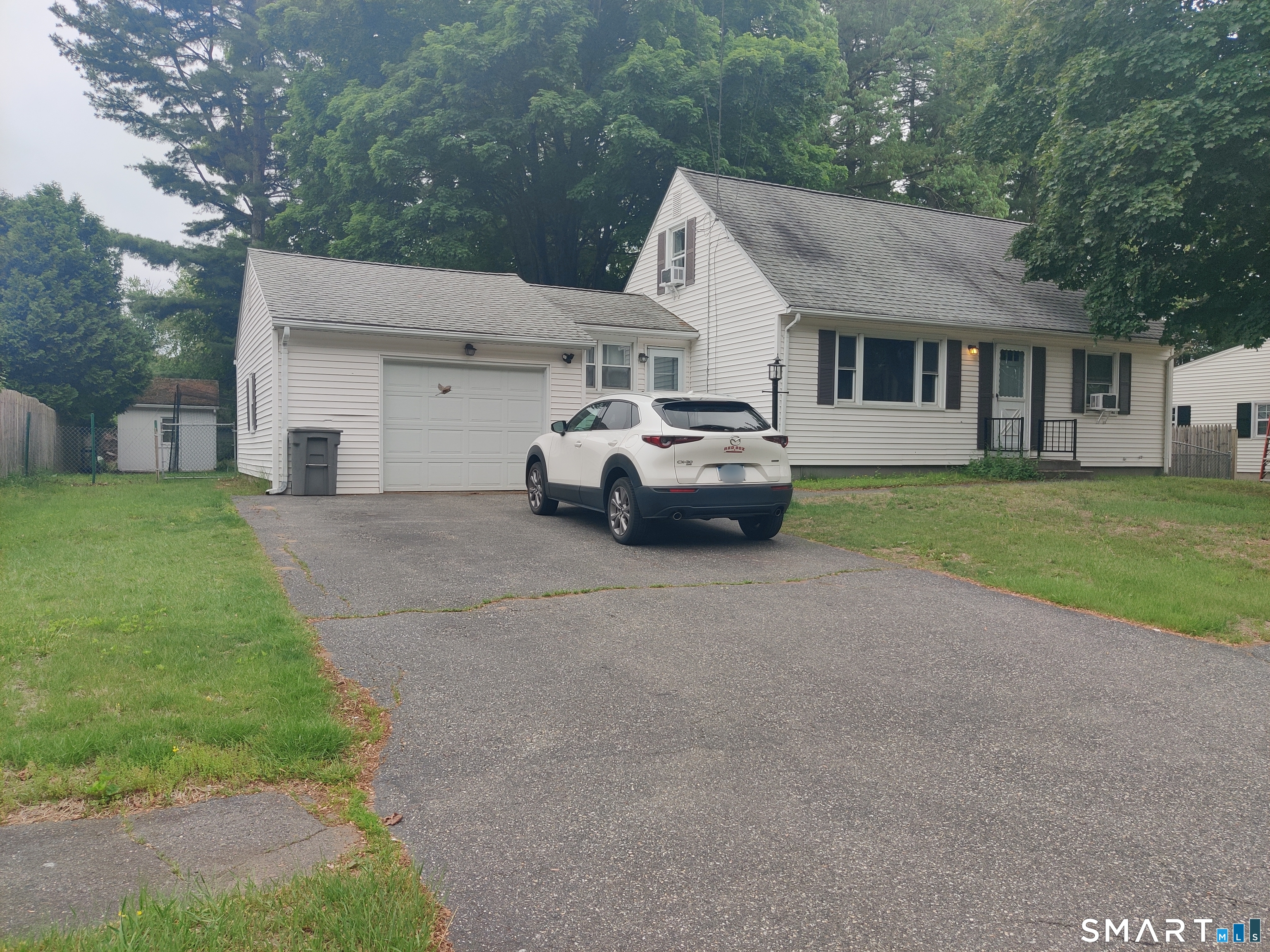 35 Brook Road Enfield CT 06082