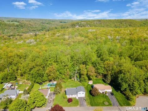 29 Evening Star Drive Seymour CT 06483