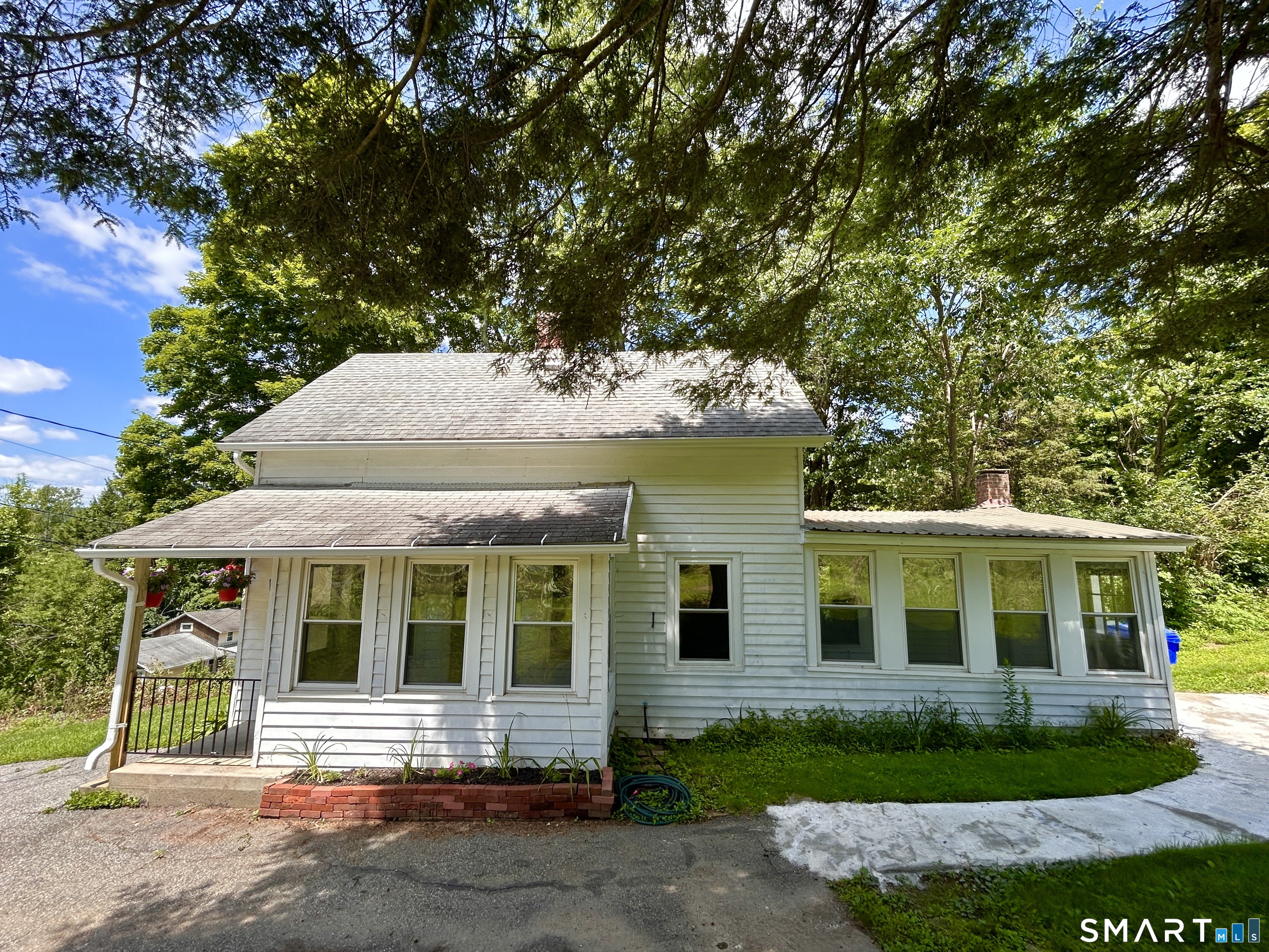 162 Bristol Street Thomaston CT 06787