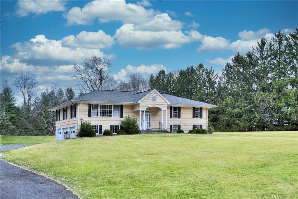 853 Valley Road New Canaan CT 06840