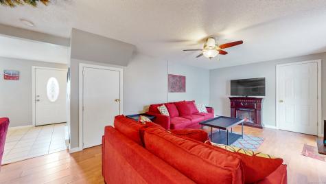 7 Inverness Square Middletown CT 06457