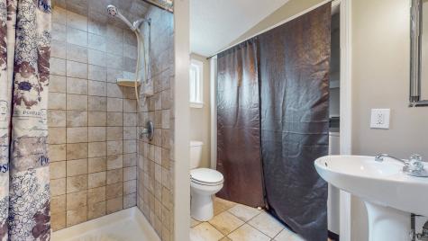 7 Inverness Square Middletown CT 06457