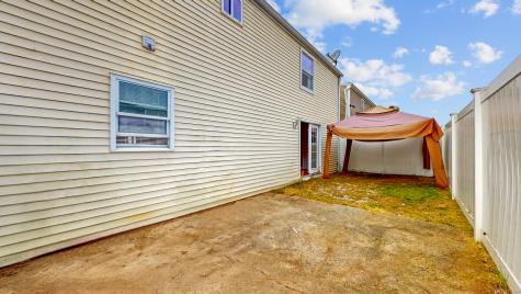 7 Inverness Square Middletown CT 06457