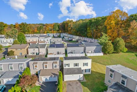 7 Inverness Square Middletown CT 06457