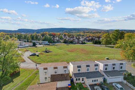 7 Inverness Square Middletown CT 06457