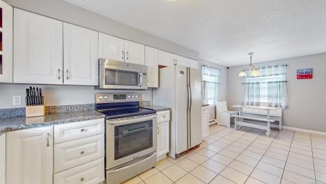 7 Inverness Square Middletown CT 06457