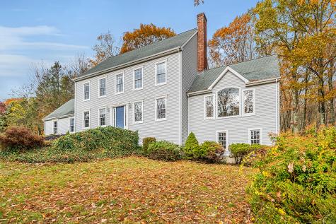 8 Briar Cliff Burlington CT 06013