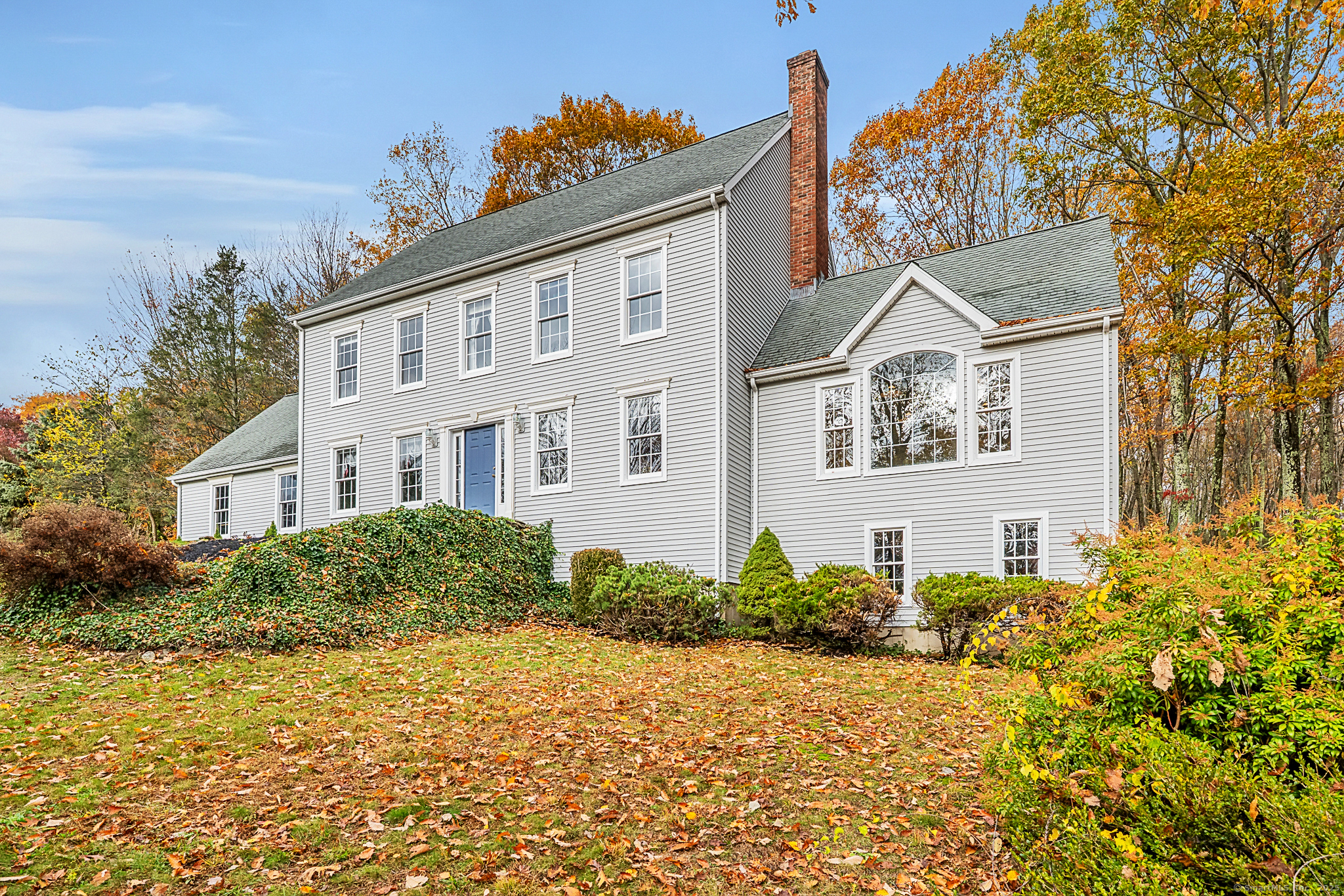 8 Briar Cliff Burlington CT 06013