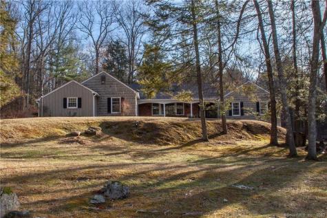 9 Pinnacle Mountain Road Simsbury CT 06070