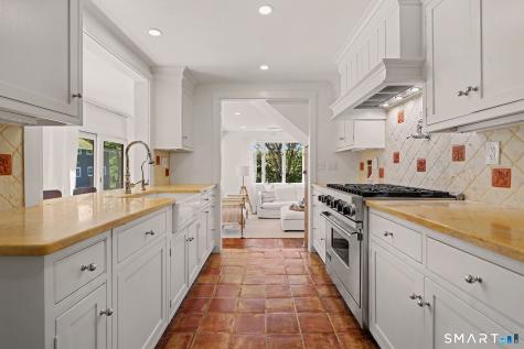 1373 Mill Plain Road Fairfield CT 06824