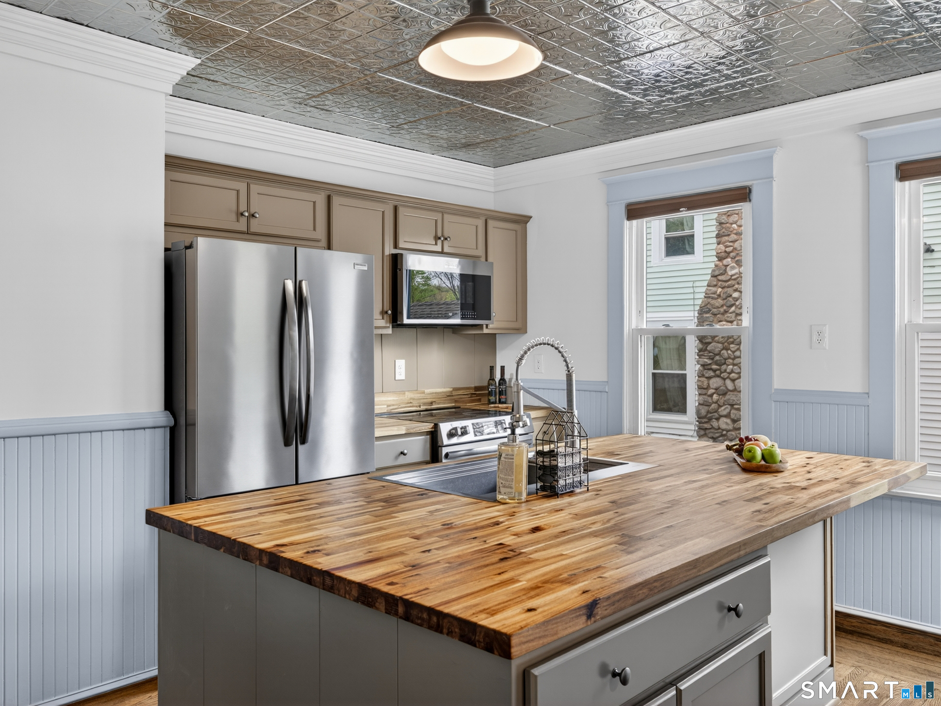 10 Goldberg Avenue Norwich CT 06360