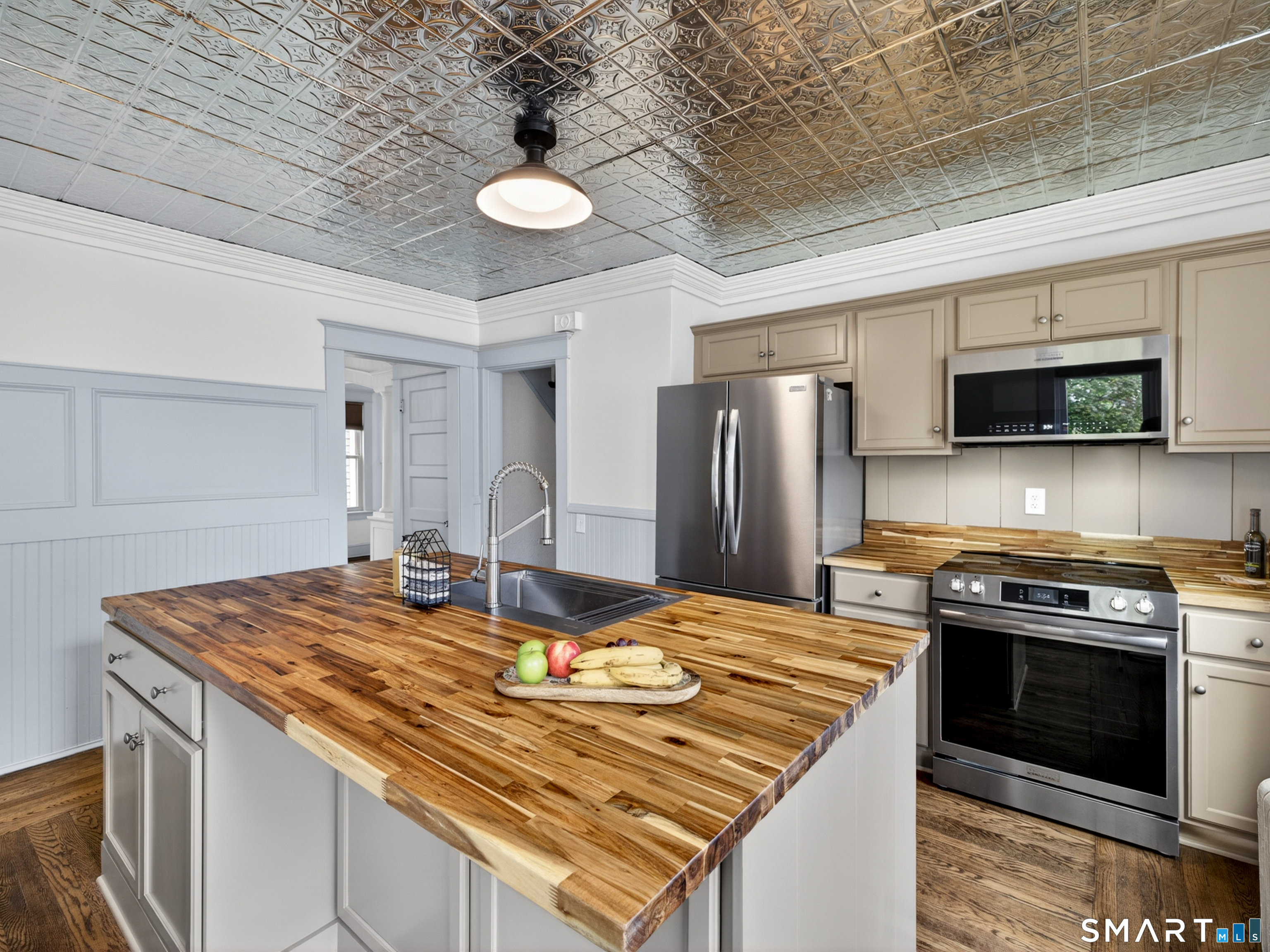 10 Goldberg Avenue Norwich CT 06360
