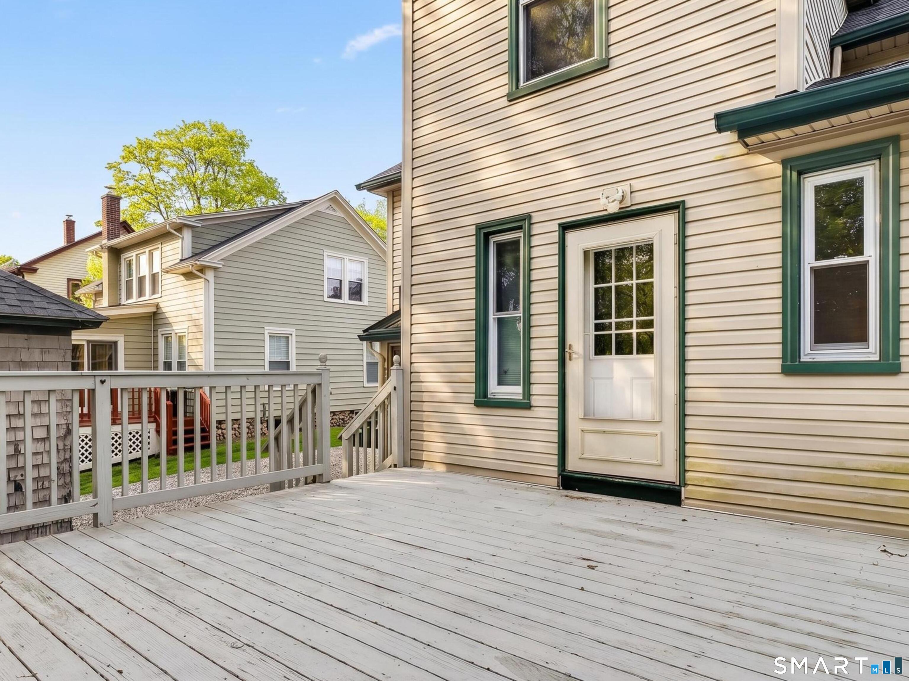 10 Goldberg Avenue Norwich CT 06360