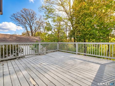 10 Goldberg Avenue Norwich CT 06360