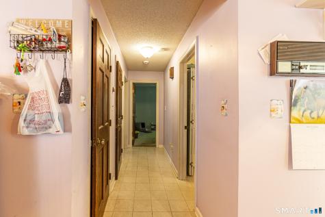 17 Greendale Avenue Cromwell CT 06416